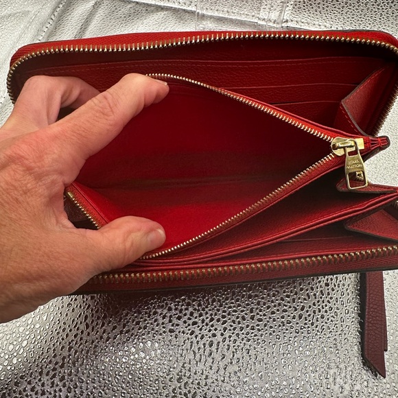 Louis Vuitton red Empreinte leather wallet- ALL INCLUSIVE and No Callouts - Picture 6 of 10